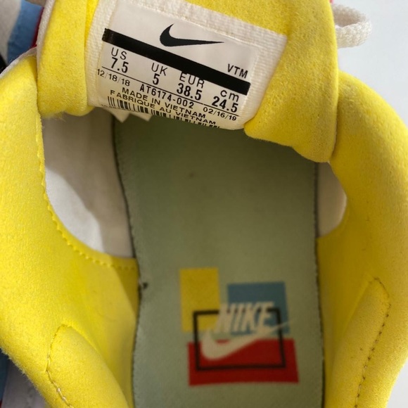 Nike Air Max 270 React Shoes - Picture 7 of 7